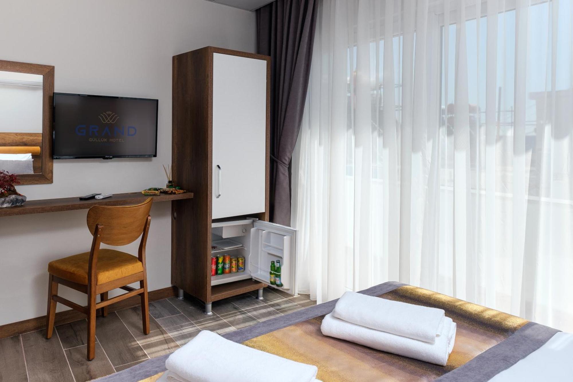 Grand Gulluk Hotel & Spa City Center Анталия Екстериор снимка