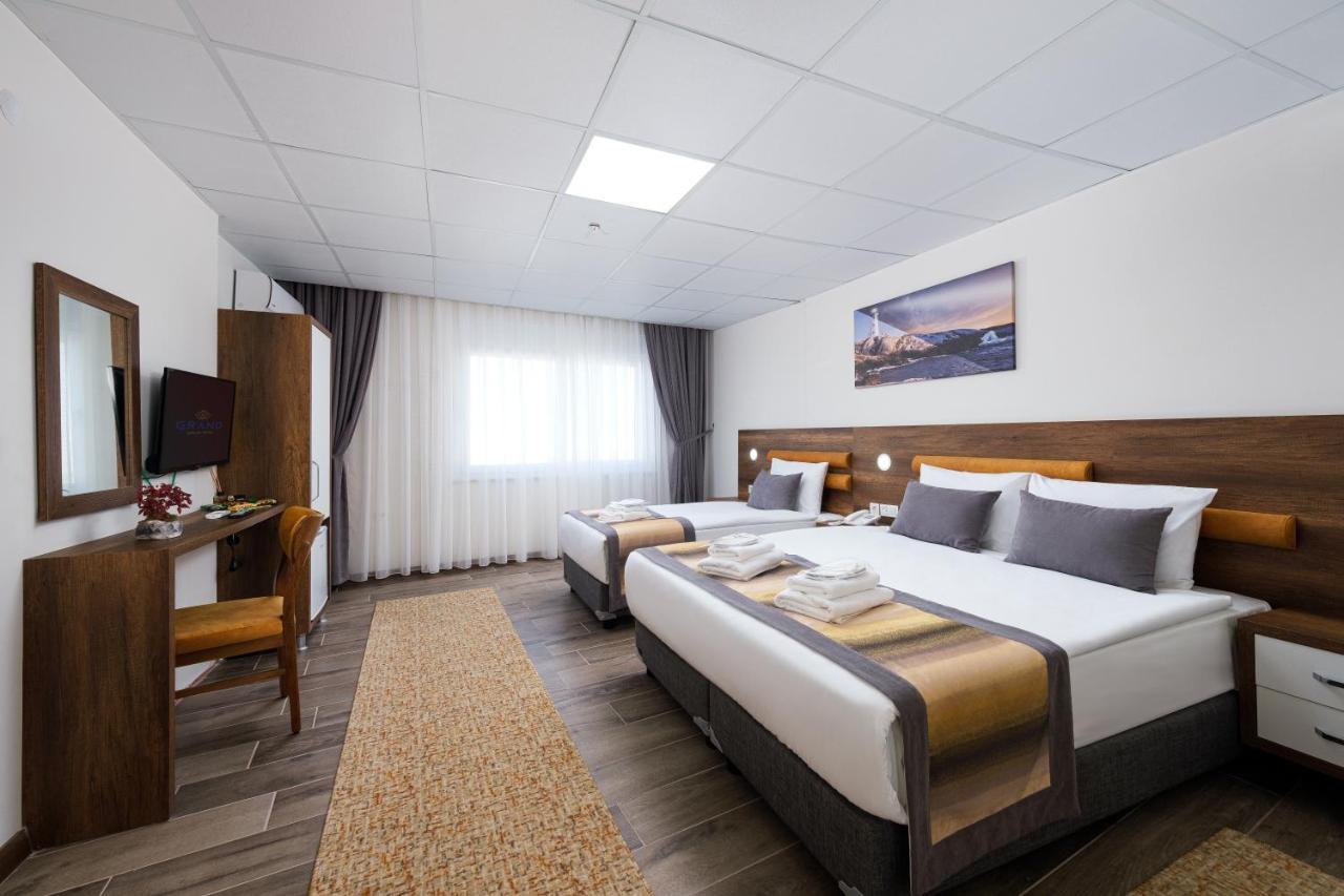Grand Gulluk Hotel & Spa City Center Анталия Екстериор снимка