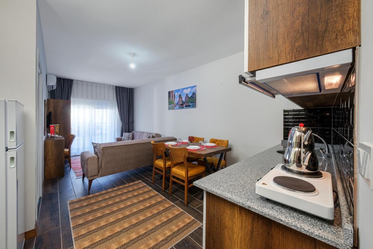 Grand Gulluk Hotel & Spa City Center Анталия Екстериор снимка