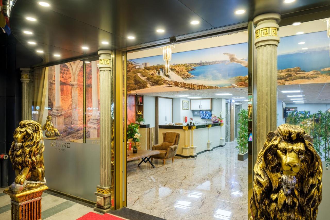Grand Gulluk Hotel & Spa City Center Анталия Екстериор снимка